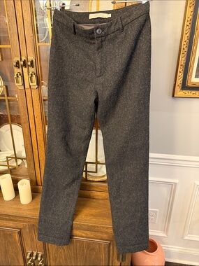 Women’s Ankle-Length Cropped Pants in Charcoal Gray